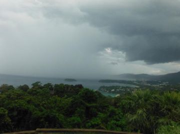 Heart-warming 6 Days 5 Nights Phuket and Krabi Trip Package