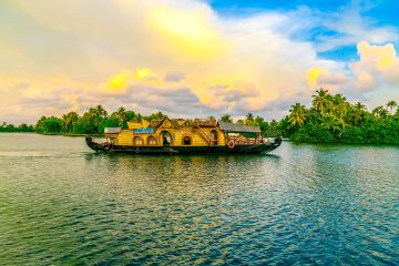 Ecstatic 8 Days Trivandrum Cochin to Thekkady Tour Package