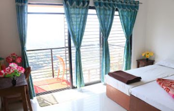 Experience 2 Days 1 Night Mahabaleshwar Panchagani Vacation Package