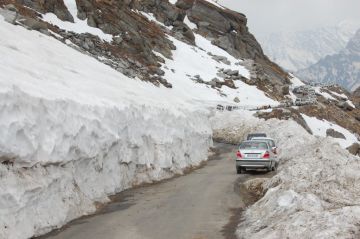 3 Days 2 Nights Manali Kullu Departure Transfer To Bus Stand to Manali Tour Package by Atithi on Trip