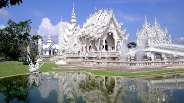 Best 5 Days Return Home With Wonderful Memories to Bangkok- Day Free For Leisure Holiday Package