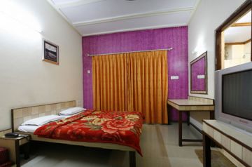 Beautiful 2 Days Mahabaleshwar Tour Package by Travel Dhamaal Holidays and Tours