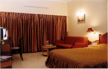 Experience 2 Days 1 Night Mahabaleshwar Tour Package by Travel Dhamaal Holidays and Tours