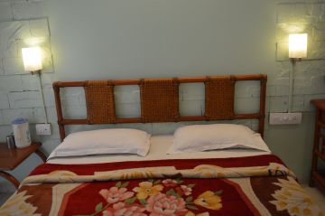 Memorable 2 Days Mahabaleshwar with Mahabaleshwar Panchagani Vacation Package