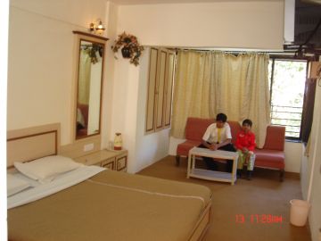 Magical 2 Days Mahabaleshwar Panchagani Holiday Package