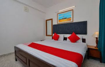 Heart-warming 2 Days North Goa Beaches to Goa Tour Package