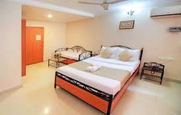 Heart-warming Goa Tour Package for 2 Days 1 Night from North Goa Beaches