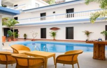 Experience Goa Tour Package for 2 Days 1 Night from North Goa Beaches