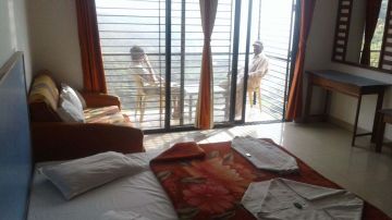 2 Days 1 Night Mahabaleshwar Tour Package by Travel Dhamaal Holidays and Tours