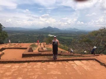 Heart-warming 6 Days Sigiriya, Kandy, Nuwara-eliya and Bentota Tour Package