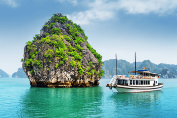 10 Days Hanoi Arrival, Hanoi Mai Chau, Mai Chau Mai Hich - Thaytay Phuong Pagoda Hanoi and Hanoi Halong Tour Package