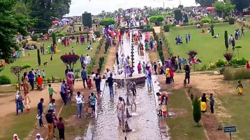 Memorable 5 Days Srinagar, Gulmarg with Pahalgam Tour Package