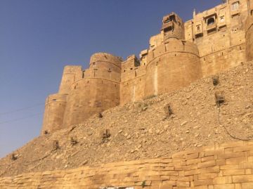 Family Getaway 11 Days Jaipur Tour Package