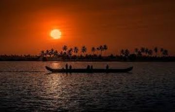 Heart-warming 5 Days 4 Nights Cochin - Munnar, Munnar, Thekkady and Alleppey Holiday Package