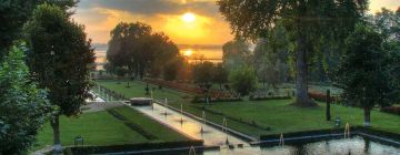 Family Getaway Gulmarg Tour Package for 6 Days 5 Nights