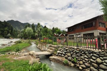 Ecstatic 7 Days Srinagar, Sonmarg, Doodhpathri and Pahalgam Vacation Package
