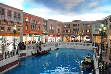 Beautiful 4 Days Arrival Hong Kong, Hong Kong City Tour, Hong Kong - Macau and Departure Macau Holiday Package