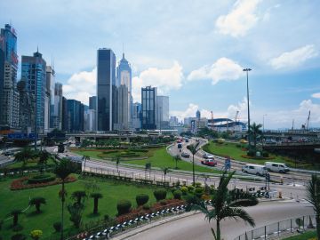 Beautiful 4 Days Arrival Hong Kong, Hong Kong City Tour, Hong Kong - Macau and Departure Macau Holiday Package