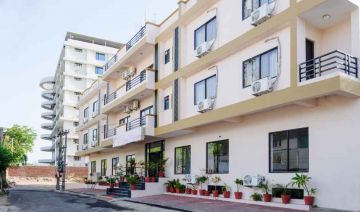 Best 2 Days 1 Night Udaipur Tour Package