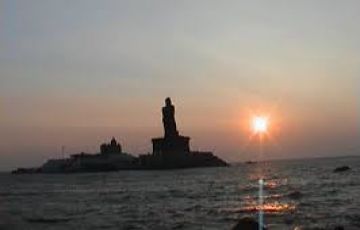 Memorable 8 Days 7 Nights Athirapally, Munnar, Thekkady with Kumarakom Tour Package