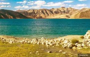 Family Getaway 7 Days Leh to Turtuk Vacation Package