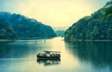 Family Getaway 4 Days Thekkady to Munnar Vacation Package