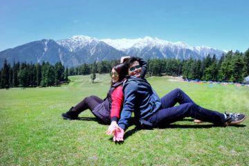 Beautiful 5 Days Srinagar to Gulmarg Tour Package