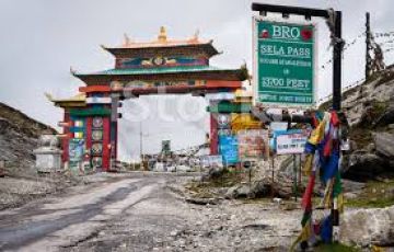 Family Getaway 12 Days Guwahati, Cherrapunjee, Mawlynnong and Dawki Vacation Package