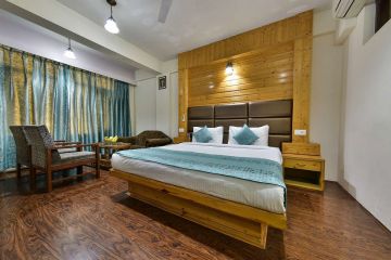 Family Getaway Arrive-srinagar Tour Package for 6 Days 5 Nights