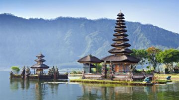 Bali and New Delhi Tour Package for 6 Days 5 Nights