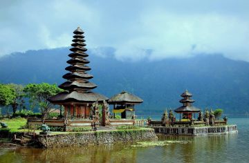 Bali and New Delhi Tour Package for 6 Days 5 Nights