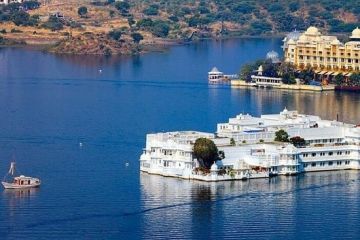 Ecstatic 3 Days 2 Nights Udaipur with Jaipur Holiday Package