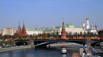 Experience 7 Days Delhi to St Petersburg Holiday Package