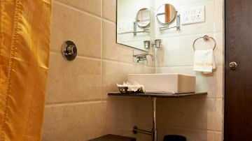 Beautiful 3 Days Shirdi to Nashik Holiday Package