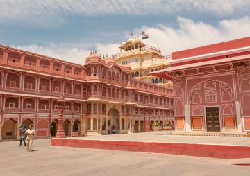 Ecstatic 6 Days 5 Nights Delhi, Agra, Jaipur with New Delhi Tour Package