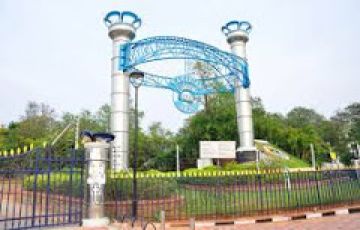 Family Getaway 4 Days Hyderabad Vacation Package