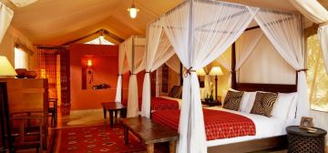 Experience Kenya - Full Days Tour Package for 4 Days 3 Nights