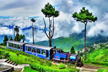 Beautiful Darjeeling Tour Package for 2 Days 1 Night