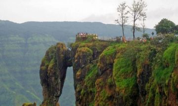 Experience 4 Days 3 Nights Pune, Mahabaleshwar and Lonavala Trip Package