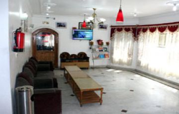 Experience 2 Days 1 Night Patnitop and Srinagar Tour Package