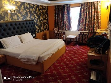 Heart-warming 2 Days Srinagar and Pahalgam Trip Package