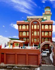 Experience 2 Days Srinagar with Pahalgam Vacation Package