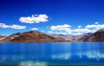 Ecstatic 7 Days Leh, Hunder, Nubra with Pangong Lake Trip Package