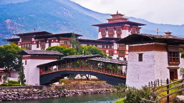 Beautiful 9 Days Thimphu Sightseeing Vacation Package