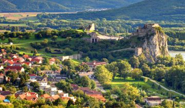 Beautiful 6 Days 5 Nights Budapest, Bratislava with Prague Holiday Package