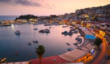 Pleasurable Santorini Tour Package for 7 Days