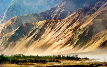 Ladakh, Nubra Valley Leh with Pangong Leh Tour Package for 7 Days 6 Nights from Ladakh