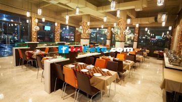 Beautiful 3 Days Mumbai with Shirdi Tour Package