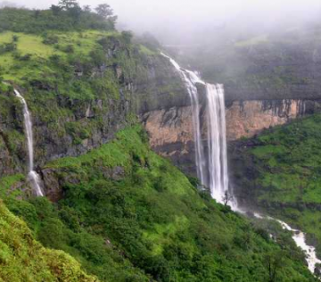Heart-warming 3 Days 2 Nights Mumbai with Mahabaleshwar Holiday Package