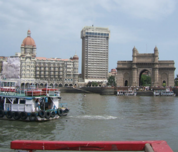Heart-warming Mumbai Tour Package from Lonavala